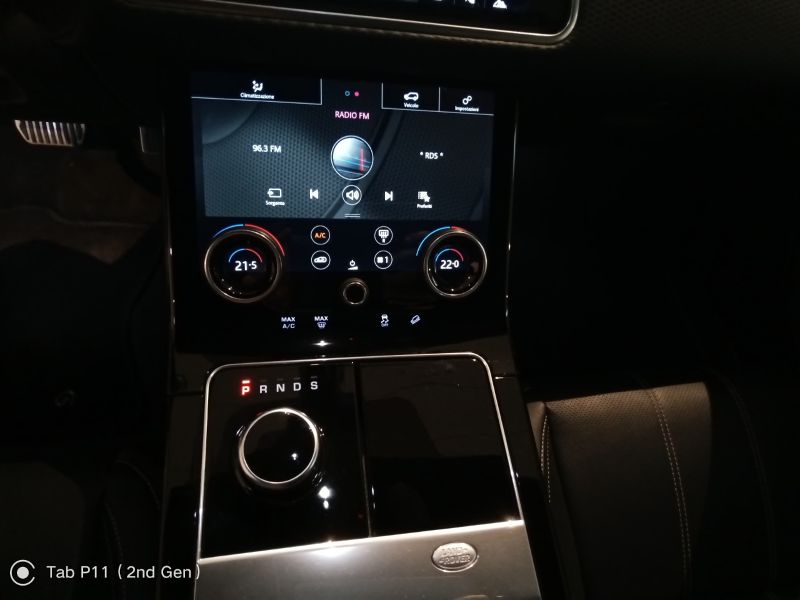 GuidiCar - LAND ROVER Range Rover Velar 2019 Range Rover Velar 2.0d i4 R-Dynamic 180cv auto my20 Usato